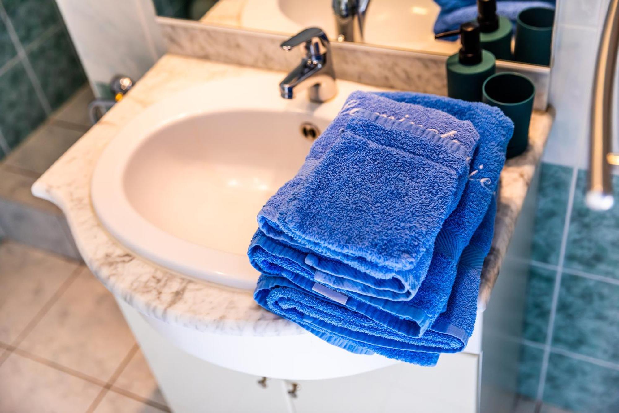 La Minoterie Bed & Breakfast Tessy-sur-Vire Room photo
